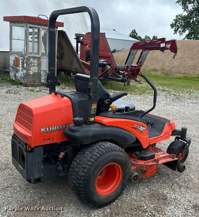 image for item EH6798 Kubota ZG327P ZTR lawn mower