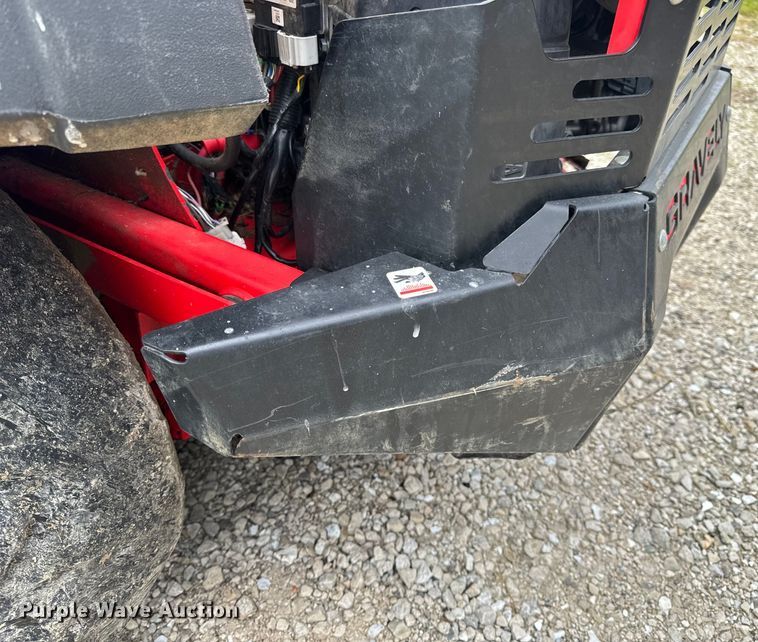 image for item EH6800 2019 Gravely Pro-Turn 472 ZTR lawn mower