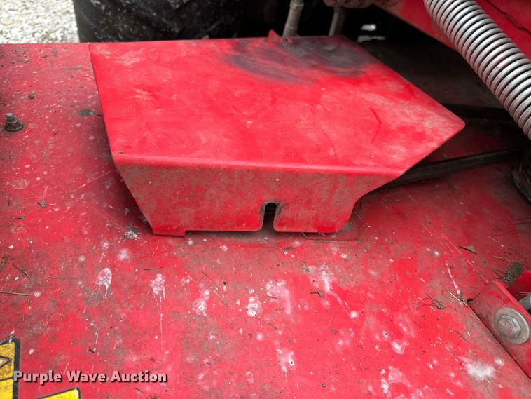 image for item EH6800 2019 Gravely Pro-Turn 472 ZTR lawn mower