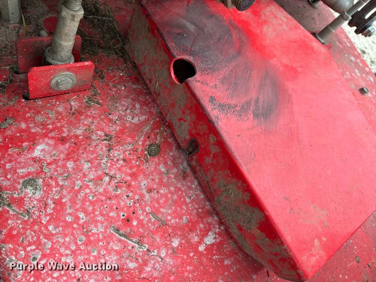 image for item EH6800 2019 Gravely Pro-Turn 472 ZTR lawn mower