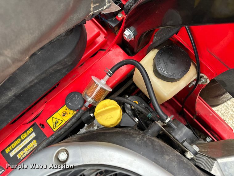 image for item EH6800 2019 Gravely Pro-Turn 472 ZTR lawn mower