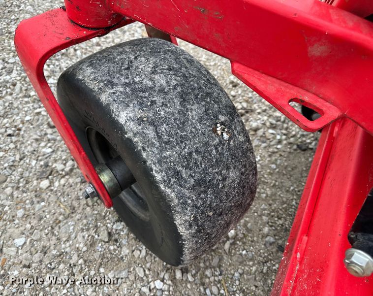 image for item EH6802 Gravely  Pro-Turn 460 ZTR lawn mower