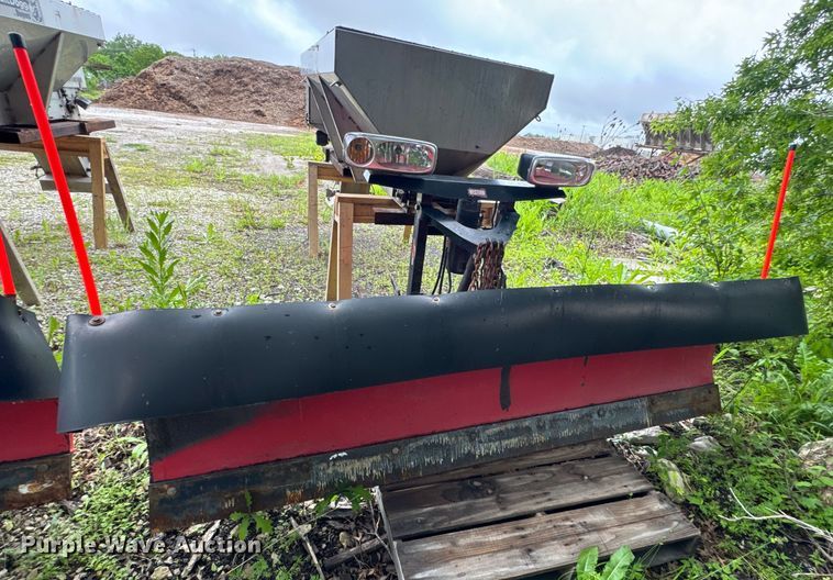 image for item EH6806 SaltDogg spreader