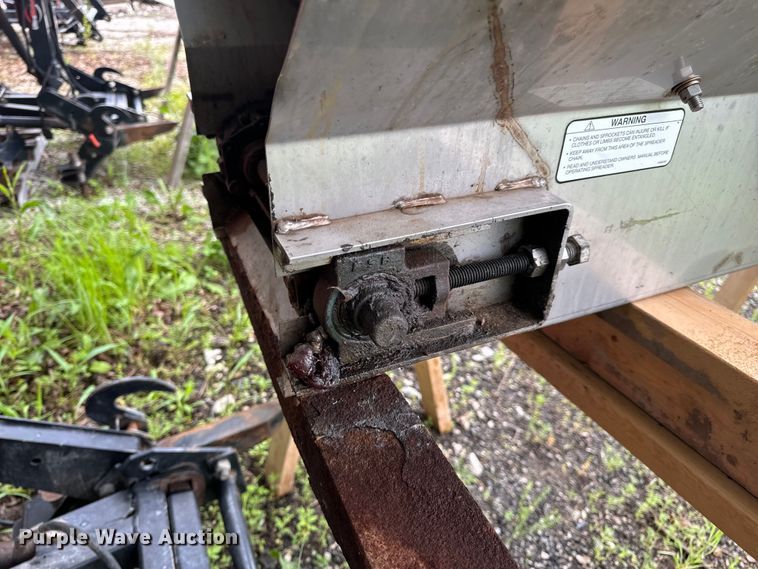 image for item EH6806 SaltDogg spreader