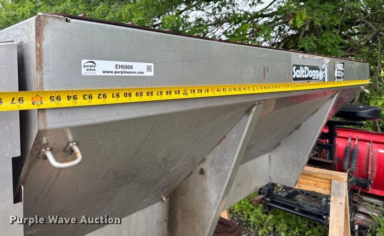 image for item EH6806 SaltDogg spreader