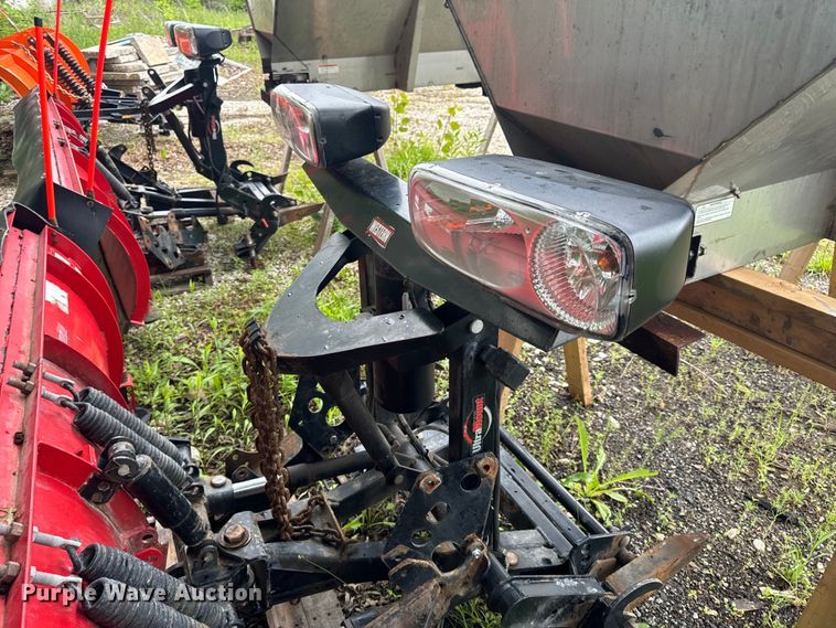 image for item EH6806 SaltDogg spreader