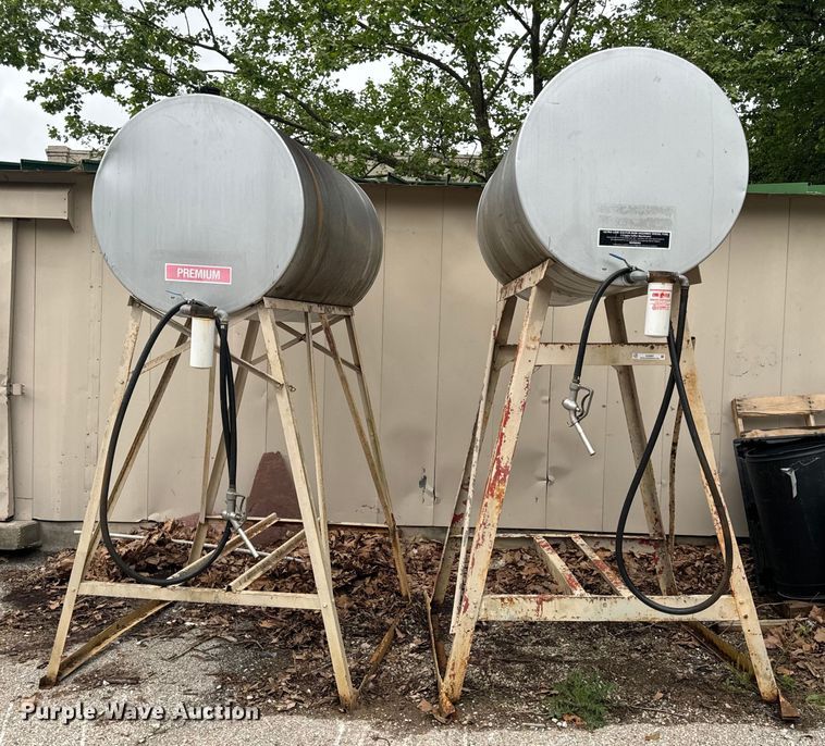 image for item EH6807 (2) fuel tanks