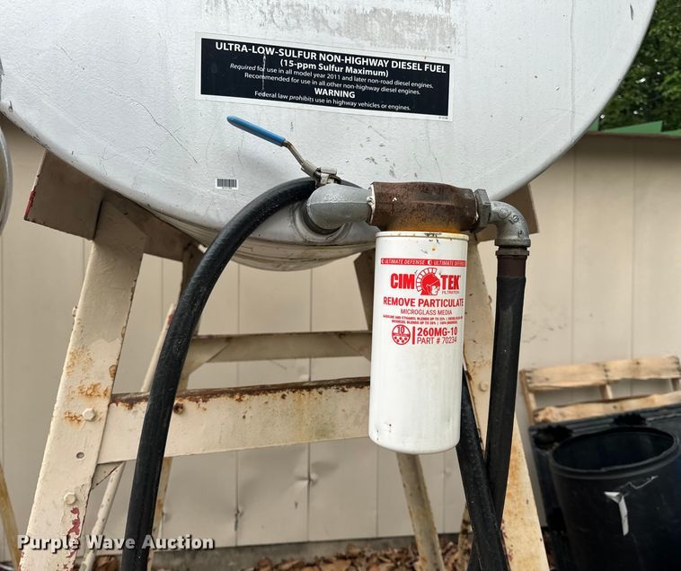 image for item EH6807 (2) fuel tanks