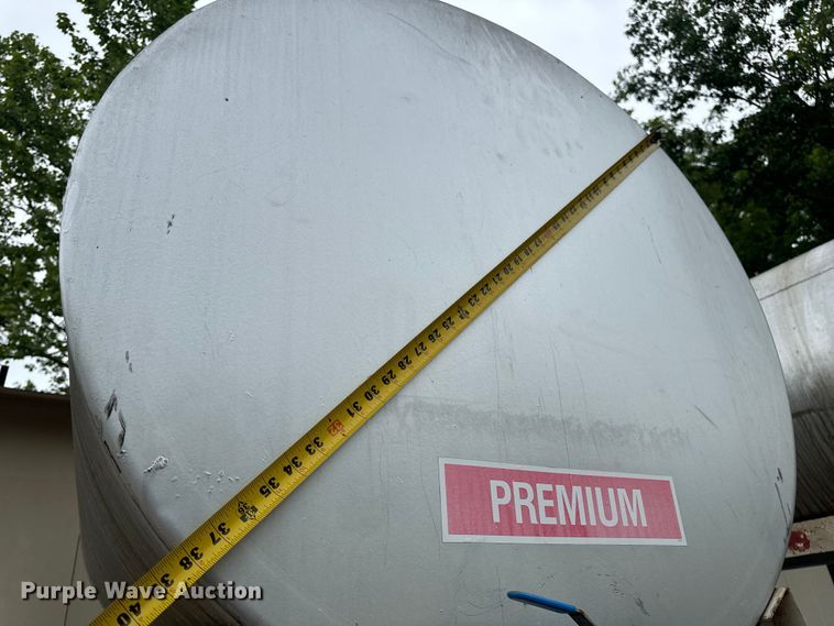 image for item EH6807 (2) fuel tanks