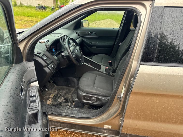 image for item EH6808 2017 Ford Explorer Police Interceptor  SUV