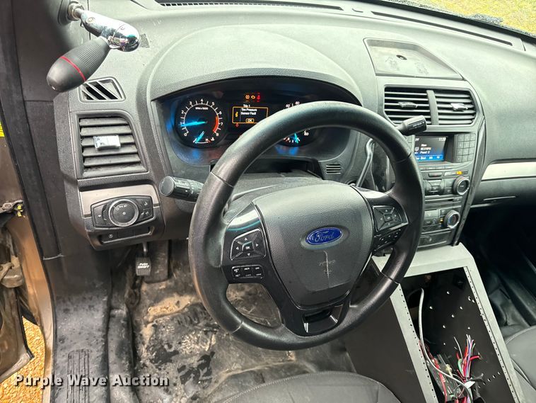 image for item EH6808 2017 Ford Explorer Police Interceptor  SUV