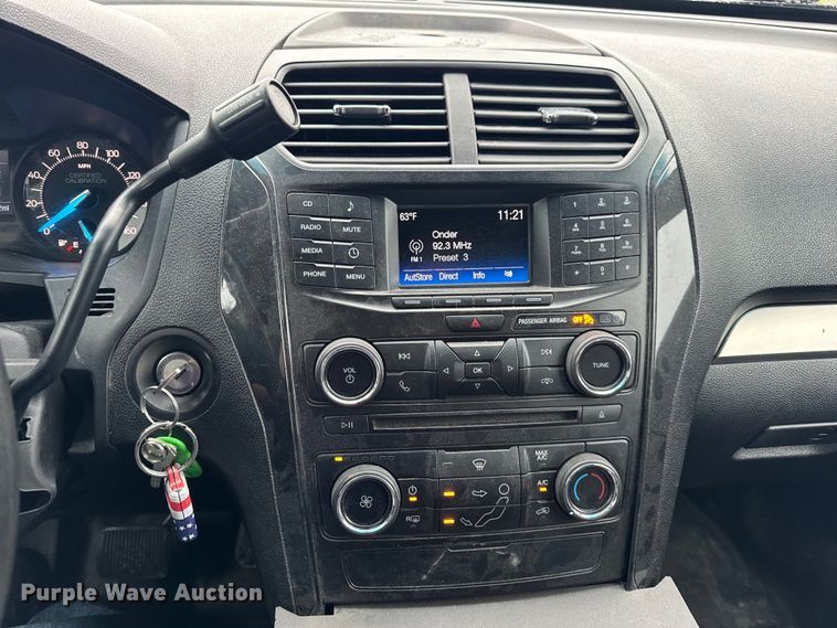 image for item EH6808 2017 Ford Explorer Police Interceptor  SUV