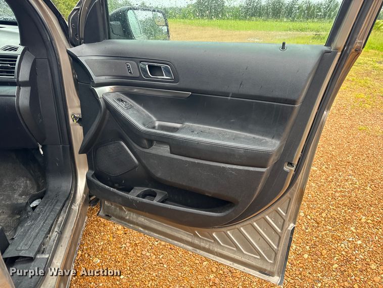 image for item EH6808 2017 Ford Explorer Police Interceptor  SUV