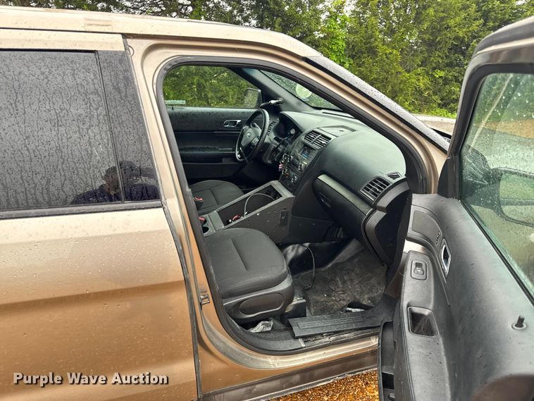 image for item EH6808 2017 Ford Explorer Police Interceptor  SUV