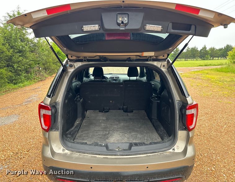 image for item EH6808 2017 Ford Explorer Police Interceptor  SUV