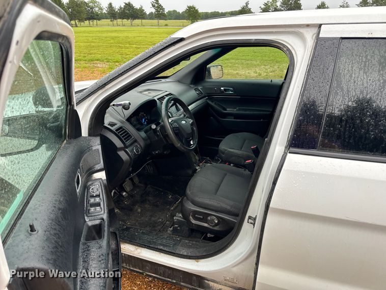 image for item EH6809 2017 Ford Explorer Police Interceptor   SUV