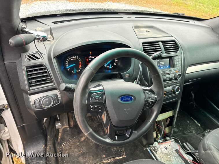 image for item EH6809 2017 Ford Explorer Police Interceptor   SUV