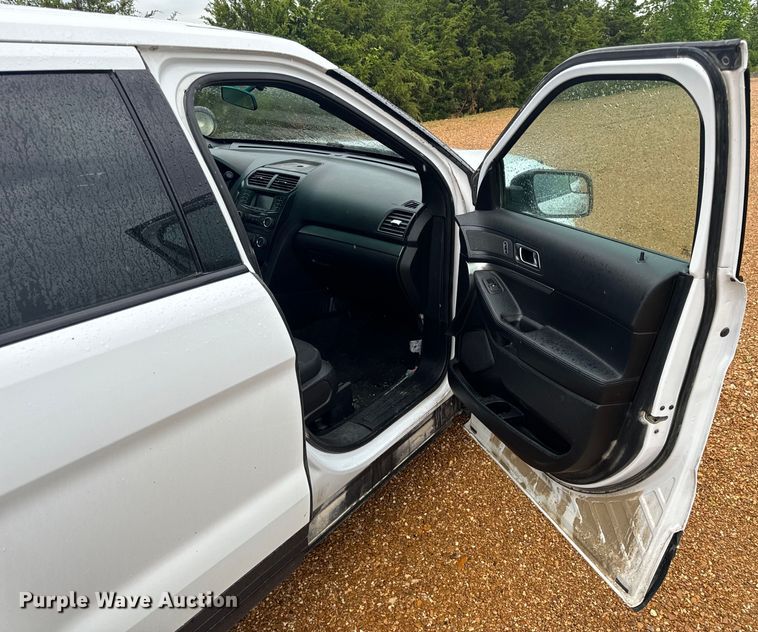 image for item EH6809 2017 Ford Explorer Police Interceptor   SUV