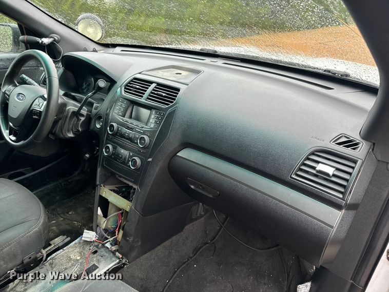 image for item EH6809 2017 Ford Explorer Police Interceptor   SUV