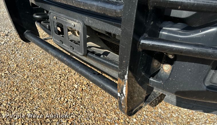 image for item EH6810 2015 Ford F350 Super Duty XL Crew Cab flatbed pickup truck