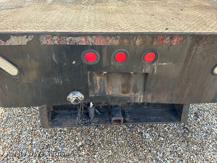 image for item EH6810 2015 Ford F350 Super Duty XL Crew Cab flatbed pickup truck