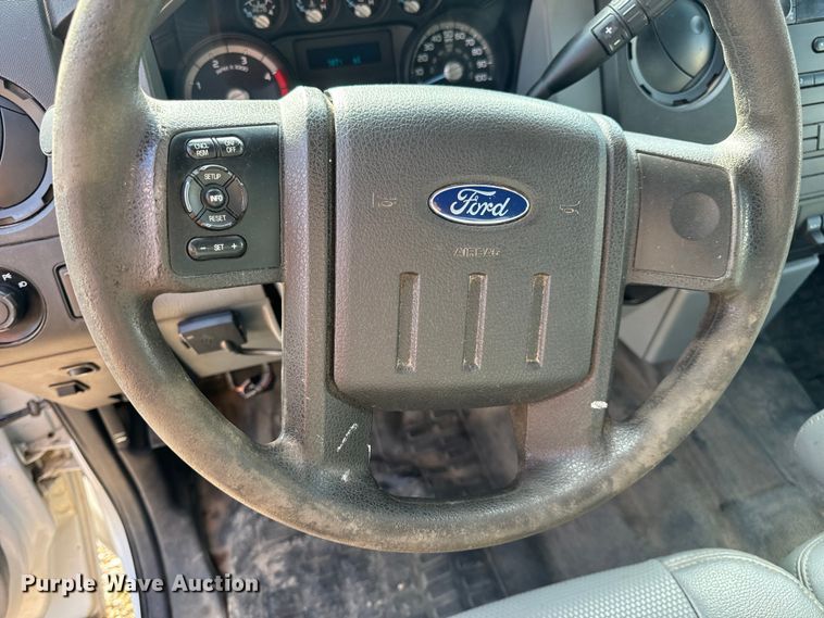 image for item EH6810 2015 Ford F350 Super Duty XL Crew Cab flatbed pickup truck