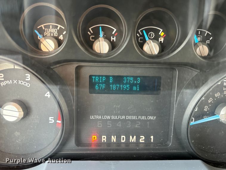 image for item EH6810 2015 Ford F350 Super Duty XL Crew Cab flatbed pickup truck