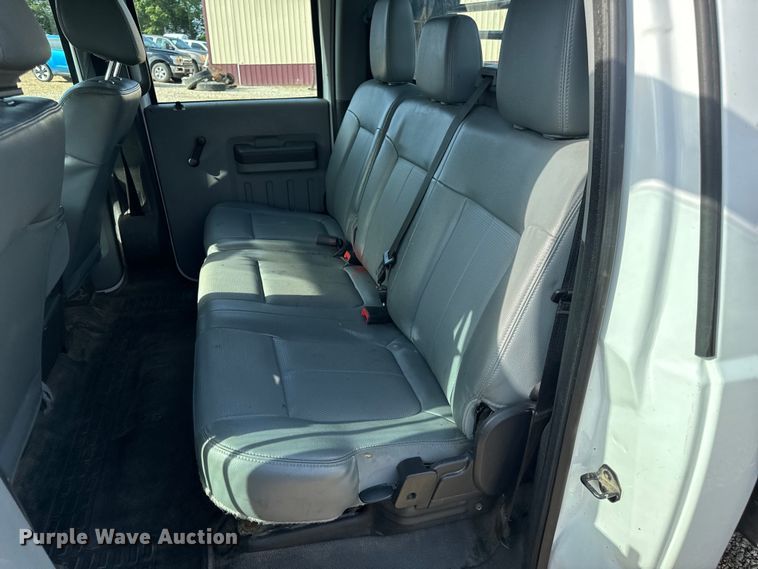 image for item EH6810 2015 Ford F350 Super Duty XL Crew Cab flatbed pickup truck