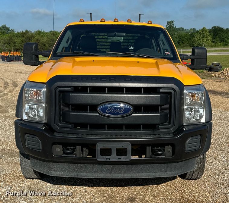 image for item EH6811 2012 Ford  F450 Super Duty XL flatbed truck