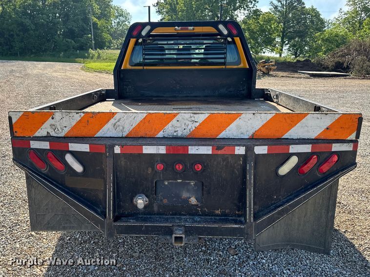 image for item EH6811 2012 Ford  F450 Super Duty XL flatbed truck
