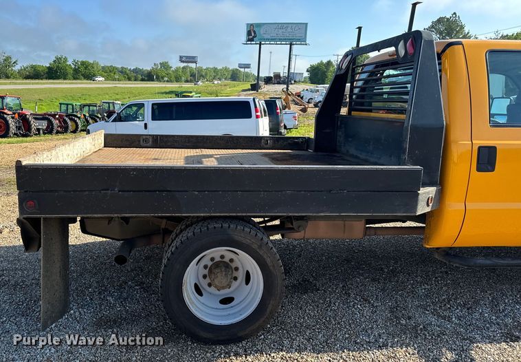image for item EH6811 2012 Ford  F450 Super Duty XL flatbed truck