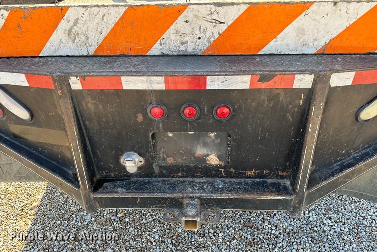 image for item EH6811 2012 Ford  F450 Super Duty XL flatbed truck