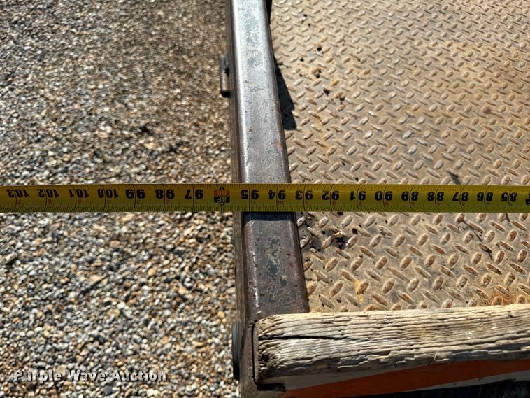 image for item EH6811 2012 Ford  F450 Super Duty XL flatbed truck