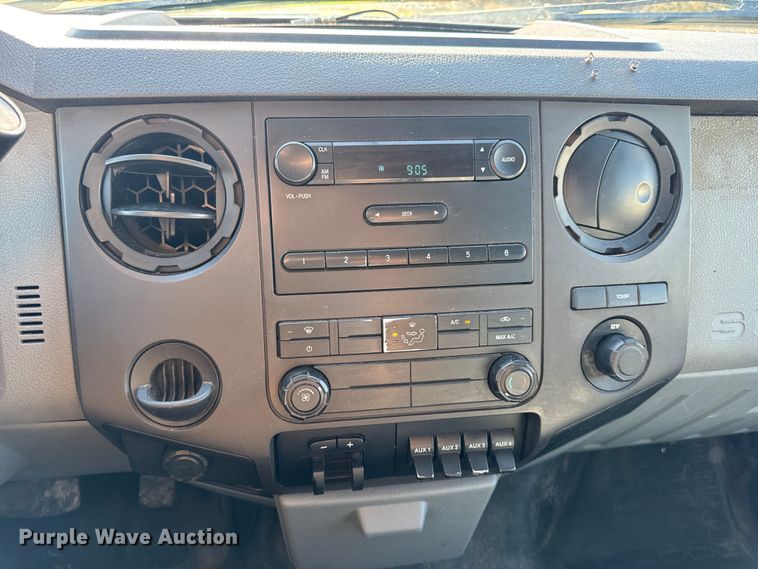 image for item EH6811 2012 Ford  F450 Super Duty XL flatbed truck