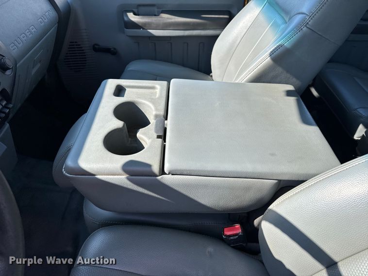 image for item EH6811 2012 Ford  F450 Super Duty XL flatbed truck