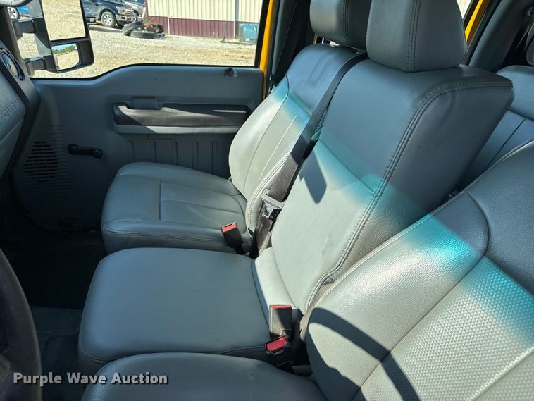 image for item EH6811 2012 Ford  F450 Super Duty XL flatbed truck