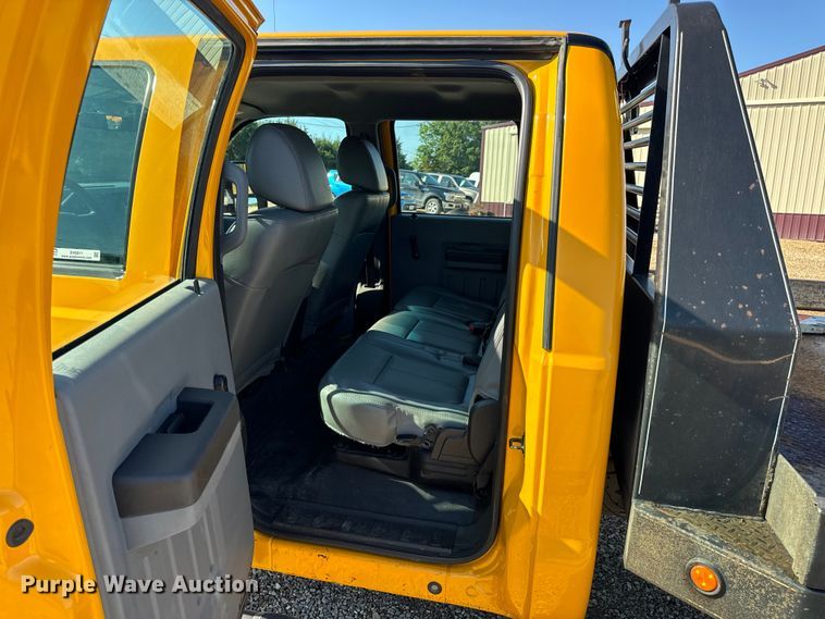 image for item EH6811 2012 Ford  F450 Super Duty XL flatbed truck