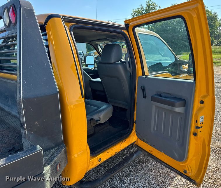 image for item EH6811 2012 Ford  F450 Super Duty XL flatbed truck