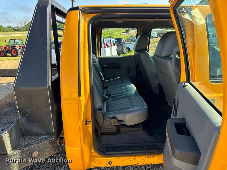 image for item EH6811 2012 Ford  F450 Super Duty XL flatbed truck
