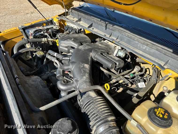 image for item EH6811 2012 Ford  F450 Super Duty XL flatbed truck