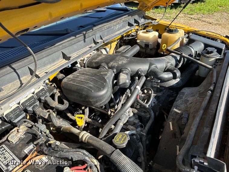 image for item EH6811 2012 Ford  F450 Super Duty XL flatbed truck