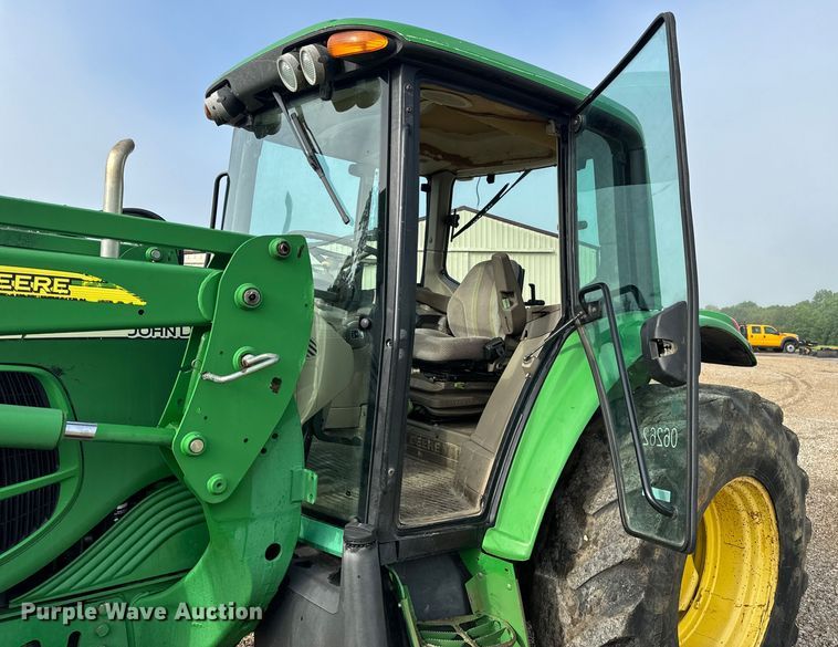 image for item EH6812 2010 John Deere 6430 Premium MFWD tractor