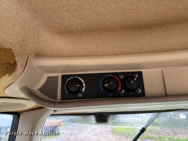 image for item EH6812 2010 John Deere 6430 Premium MFWD tractor