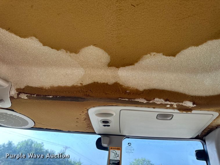 image for item EH6812 2010 John Deere 6430 Premium MFWD tractor