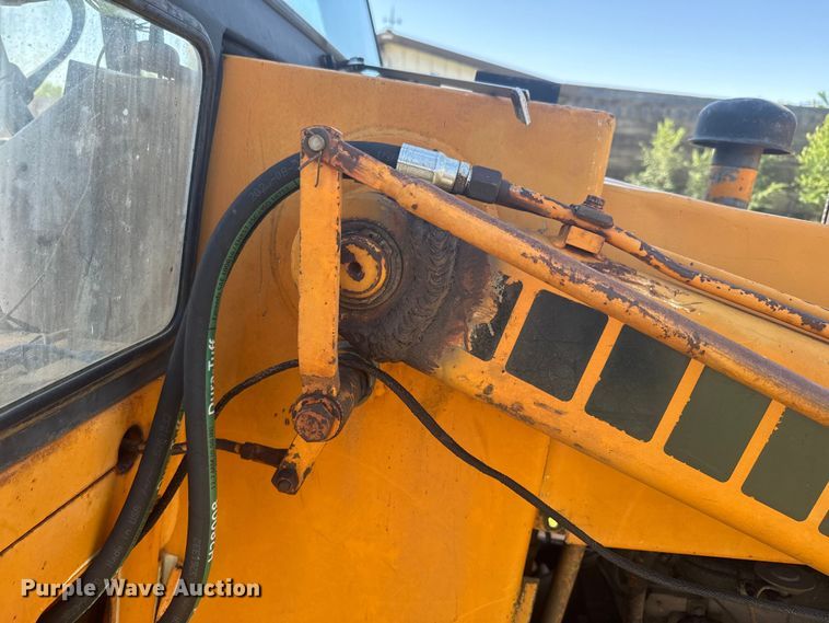 image for item EJ2785 1980 Case 580C backhoe