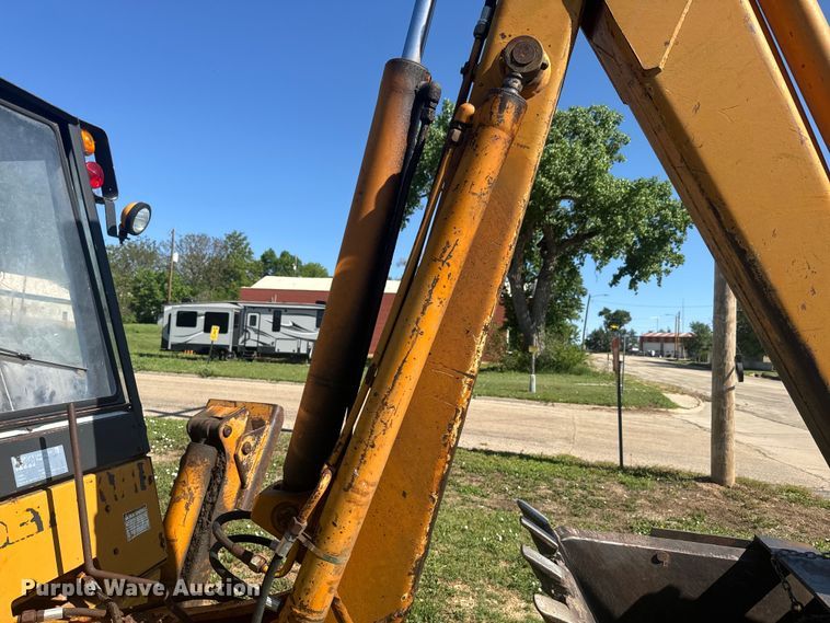 image for item EJ2785 1980 Case 580C backhoe