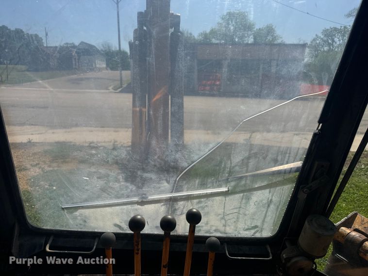 image for item EJ2785 1980 Case 580C backhoe