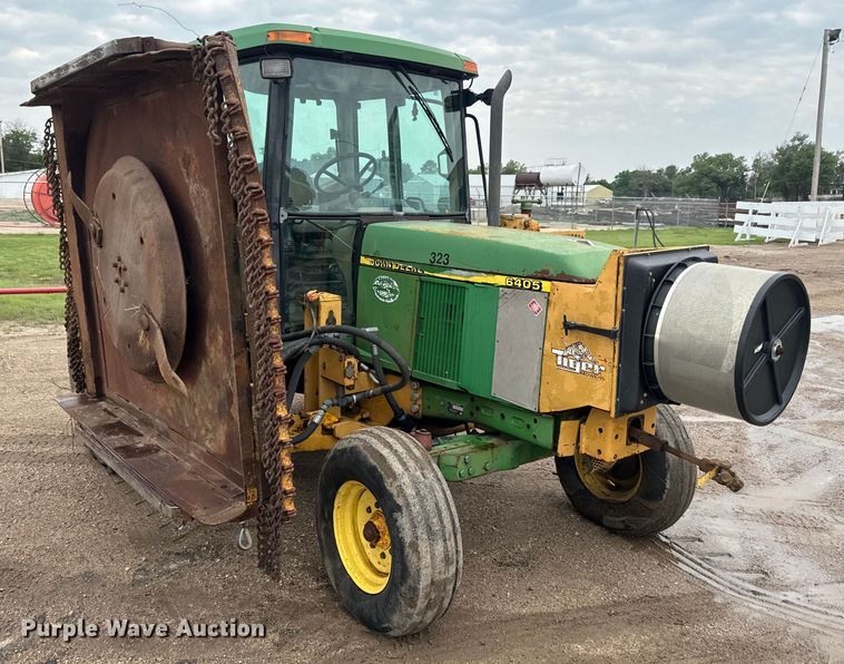 image for item EJ2815 2000 John Deere 6405 tractor