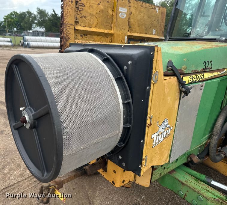 image for item EJ2815 2000 John Deere 6405 tractor