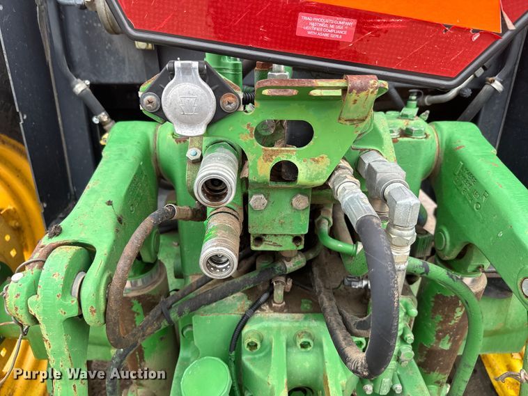 image for item EJ2815 2000 John Deere 6405 tractor